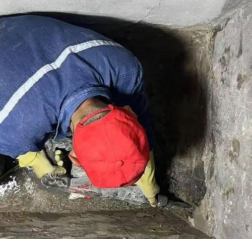 小板镇电缆沟堵漏